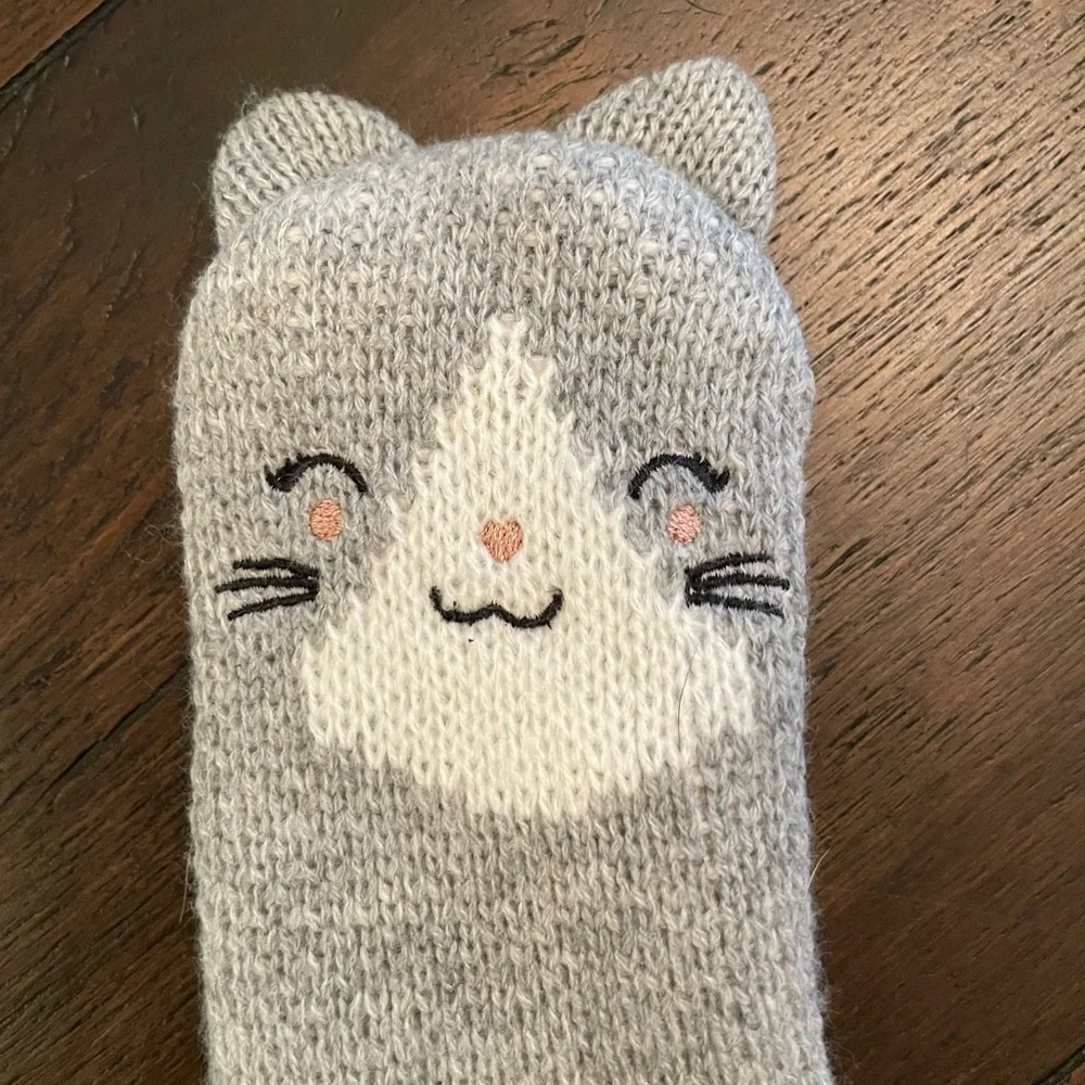 Cozy Kitten Hat & Mittens Set, Fleece Lined, Like New, Toddler Sized
